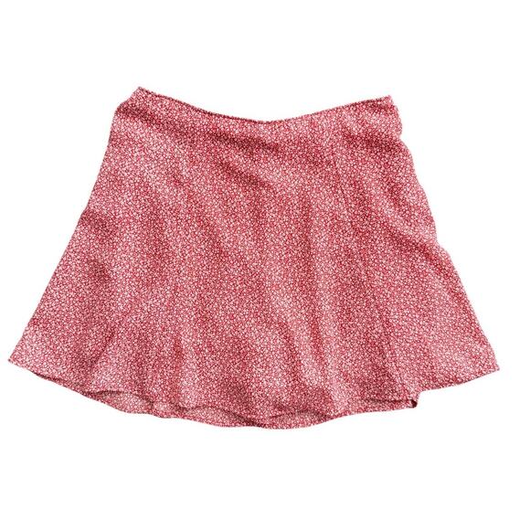 Abercrombie and Fitch Red/White Floral Flowy Mini Skirt w/Stretchy Waist Band-XS - Picture 1 of 5